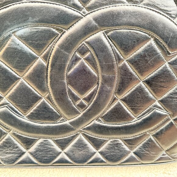 Authentic CHANEL Made in FRANCE Medaillon Reprint Matrasse Black Caviar Tote Bag - Picture 4 of 12